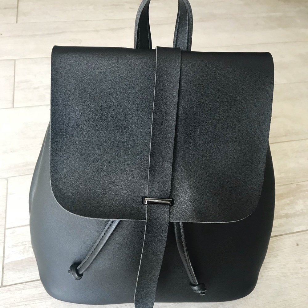 LAST//CATALINA in Black - Picture 3 of 6